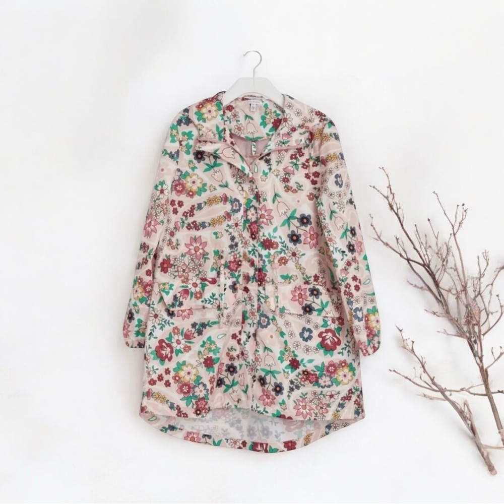 Vera Bradley Packable Raincoat in "Prairie Paisley" Size M Medium 6-8 Pink